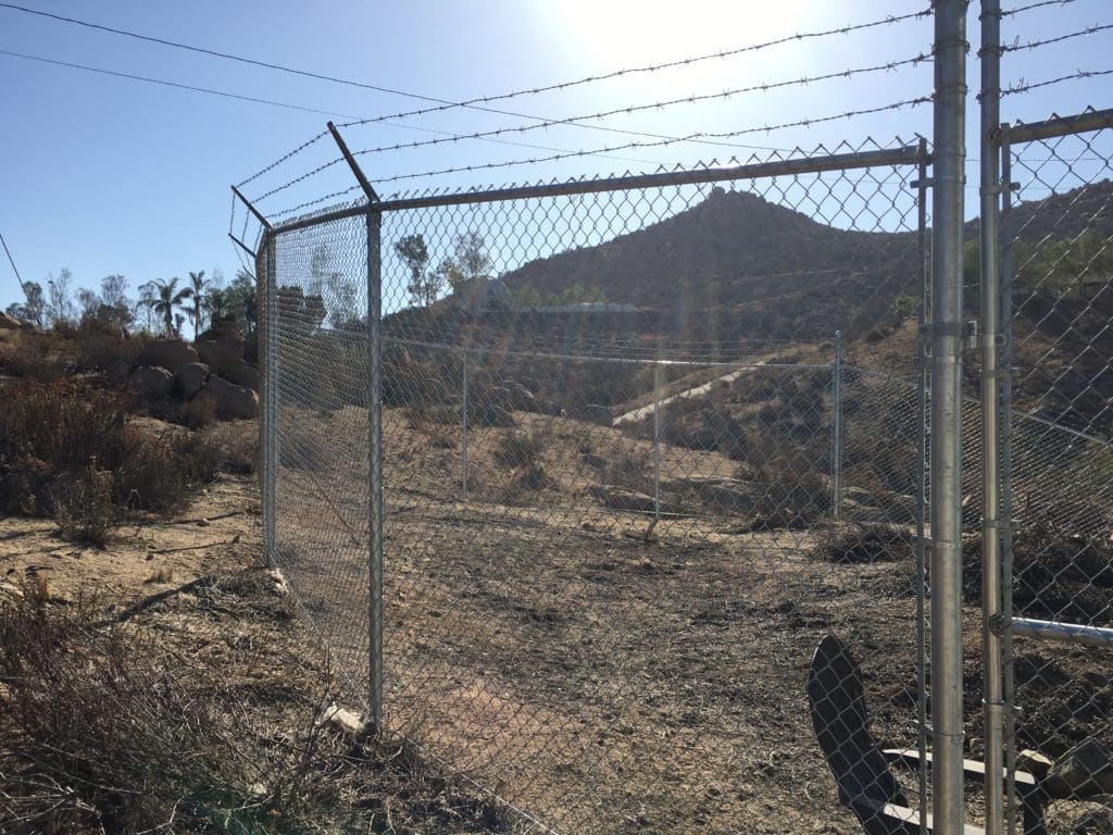 Commercial chain link fence and barbwire Temecula ca